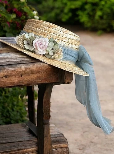 Sombrero de paja en tres colores. Con flor o sin flor.