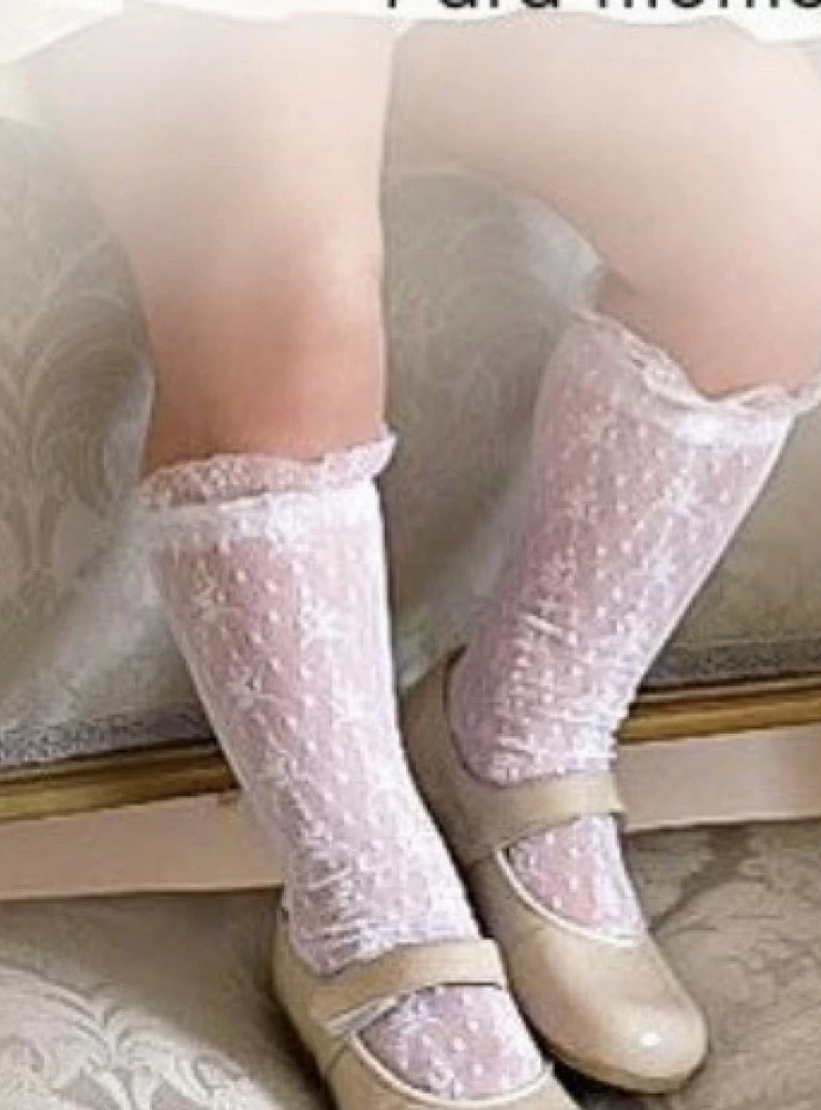 Souquet lace sock with lace for ceremony.