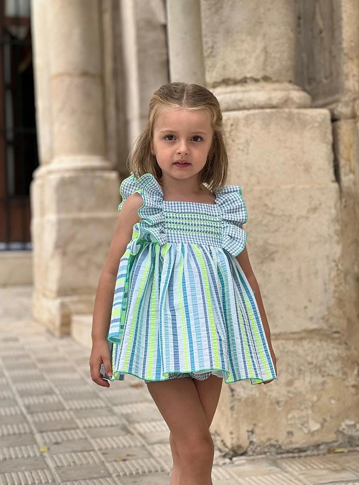 Striped baby outfit and bloomers