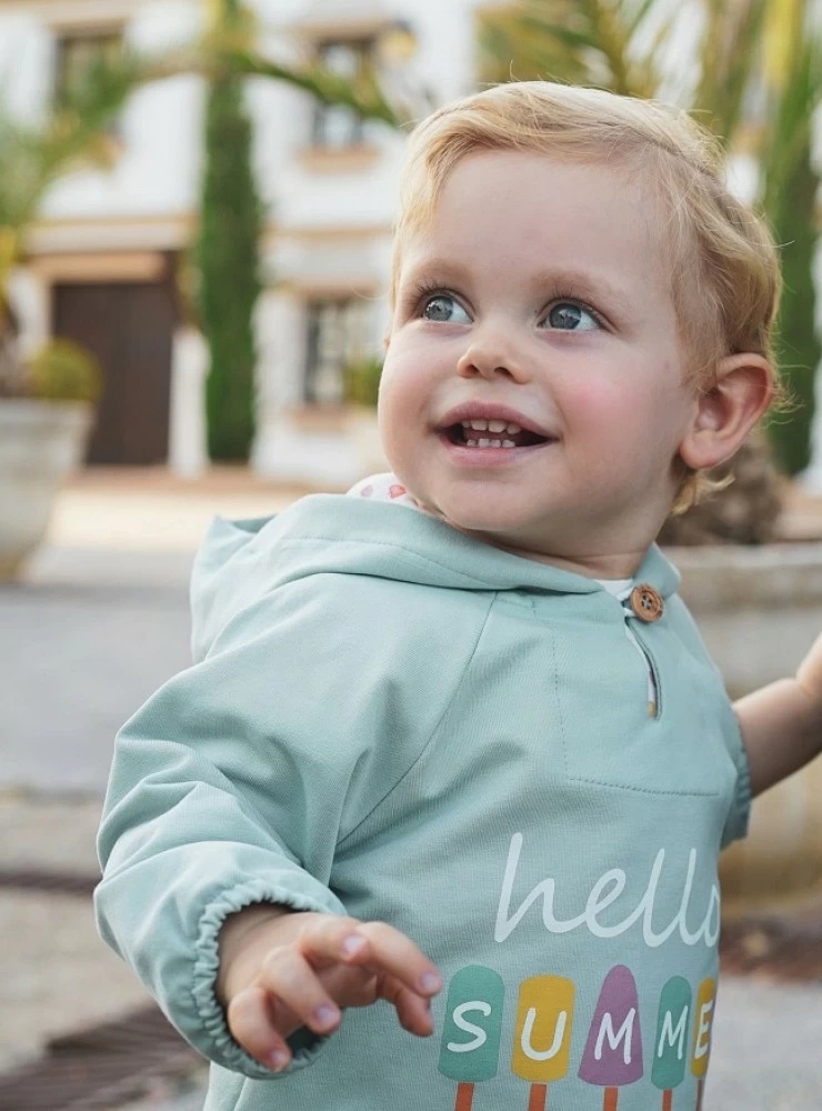 Sudadera para niño verde agua. Colección Manzanas