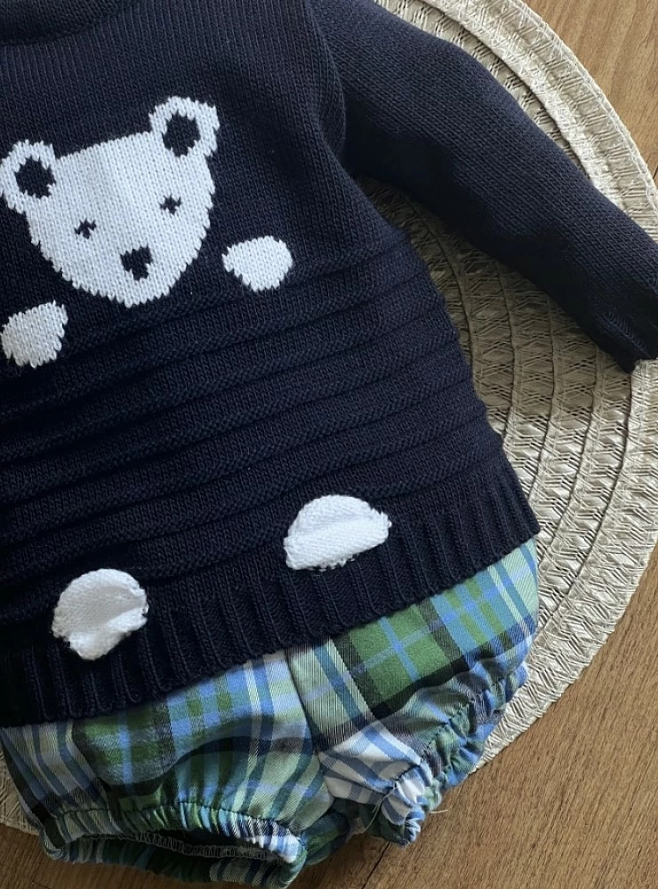 Sweater and bloomers set for boys White bear collection