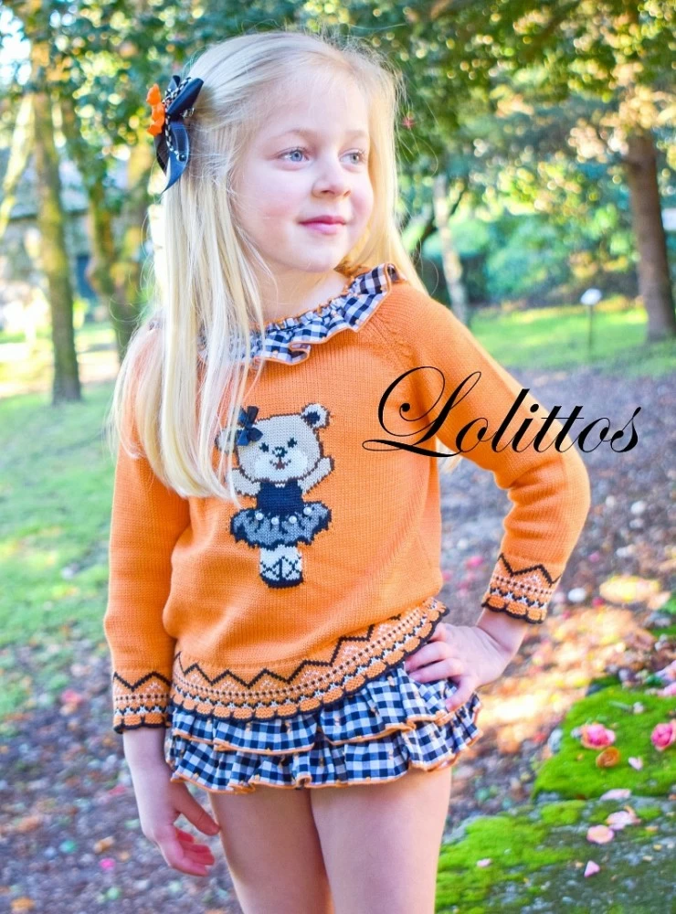 Sweater and bloomers set for girl Bear Collection by Lolittos.