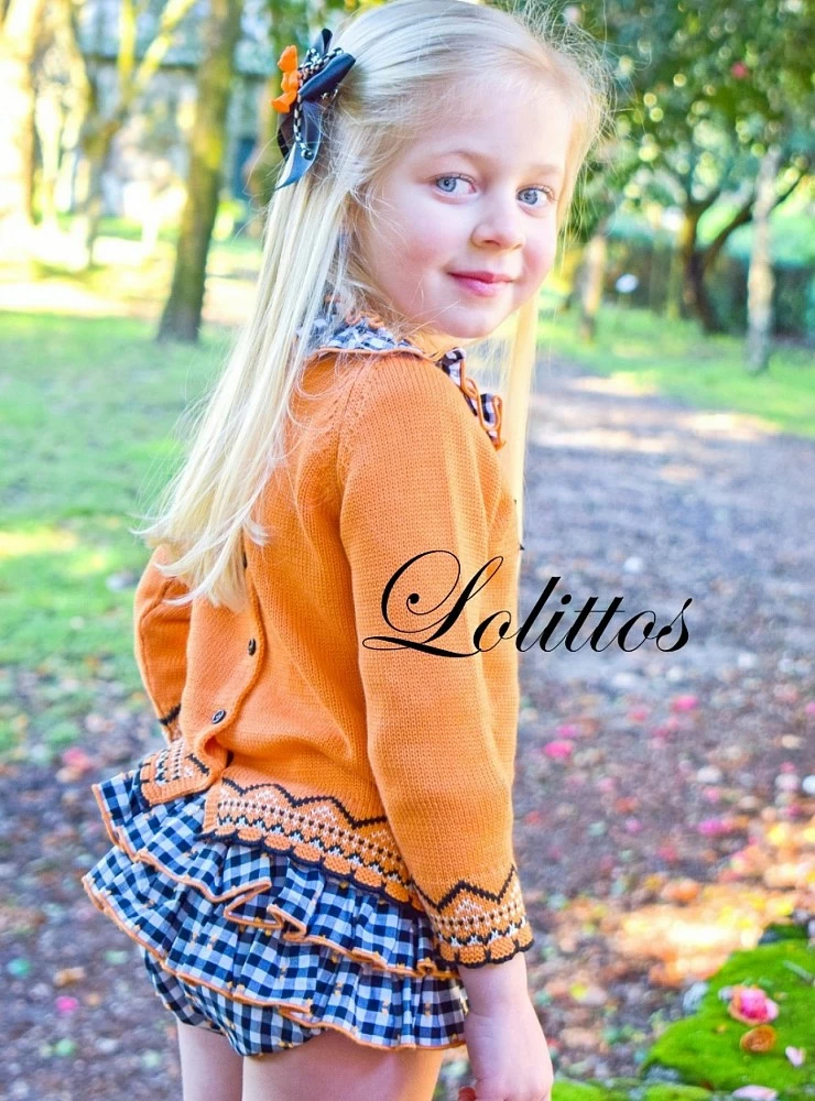 Sweater and bloomers set for girl Bear Collection by Lolittos.