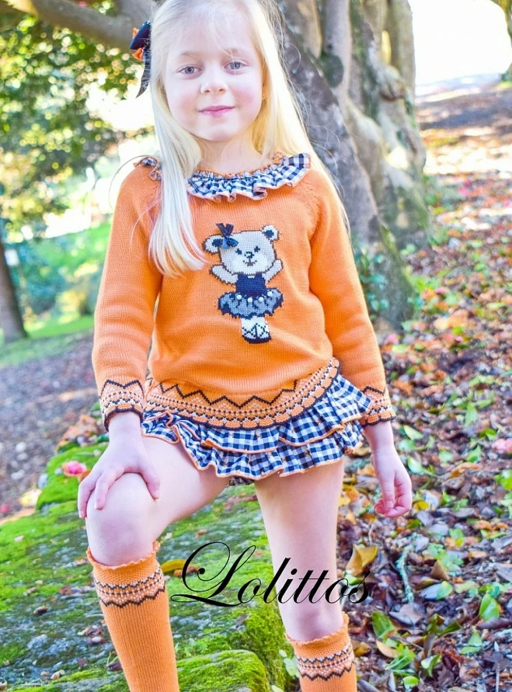 Sweater and bloomers set for girl Bear Collection by Lolittos.