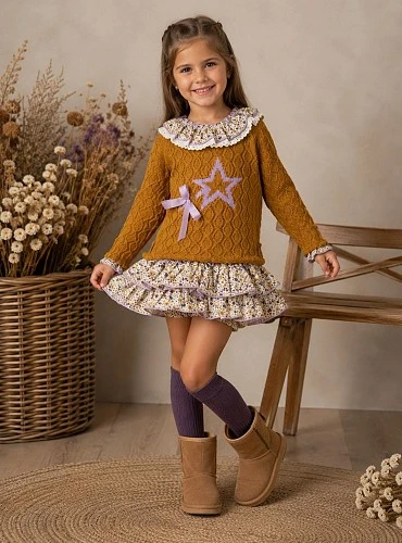 Sweater and skirt set from the Lolittos Brote Collection