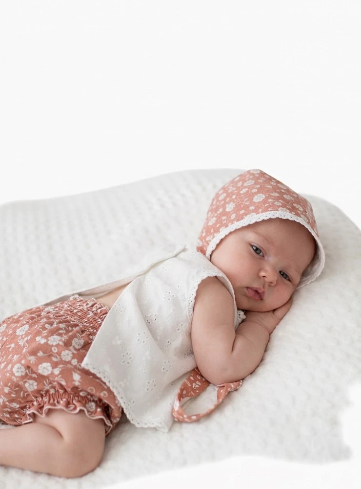 Three-piece set for girls. Aura Collection.