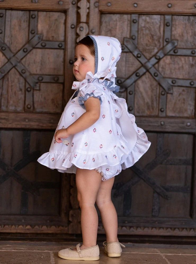 Three-piece set from the Mosaic collection