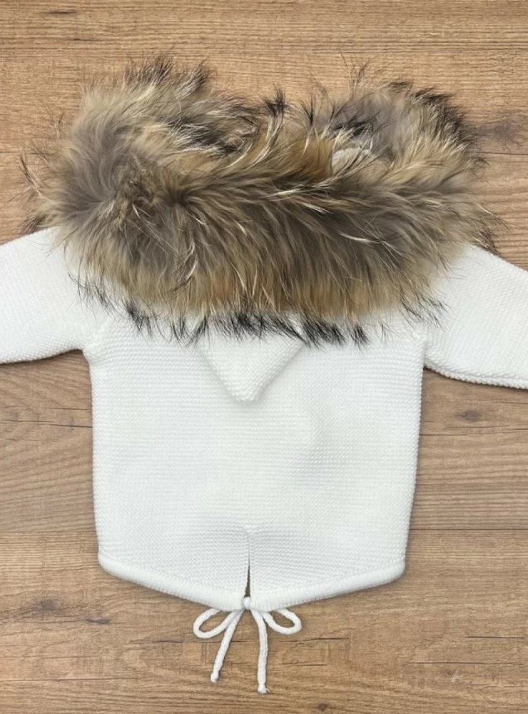 Trenka for boy in chubby knit with natural fur.