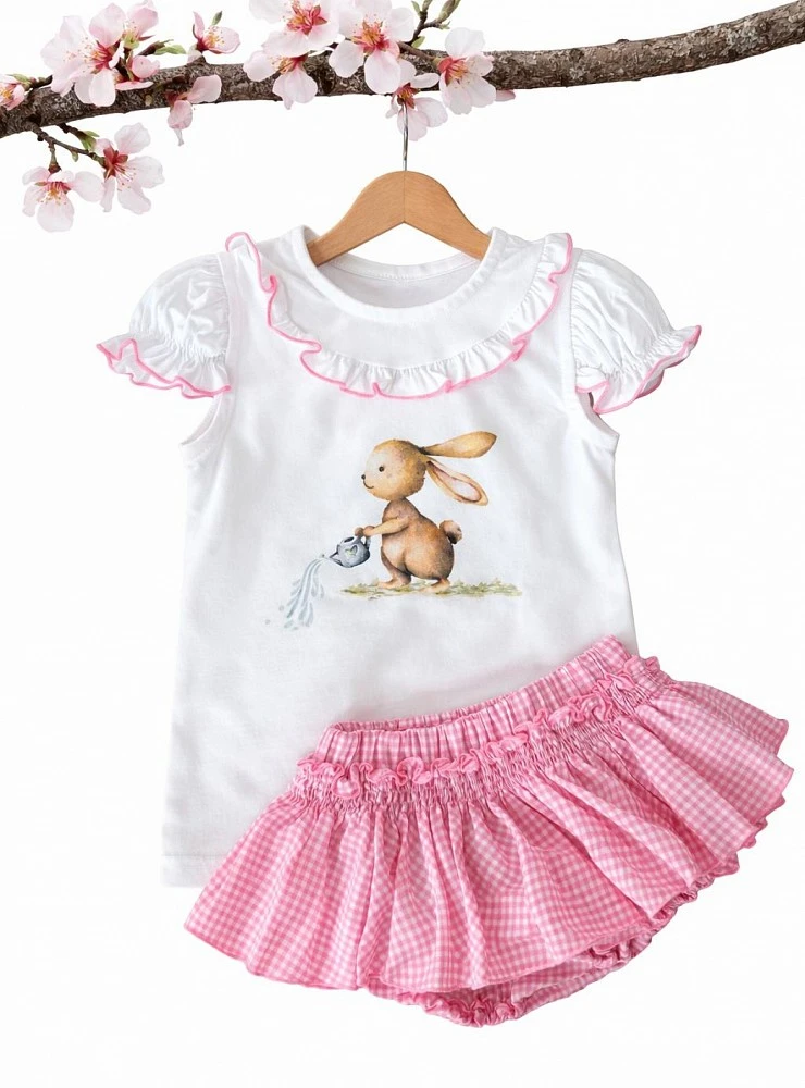 Two-piece outfit for girls. Rabbits Collection