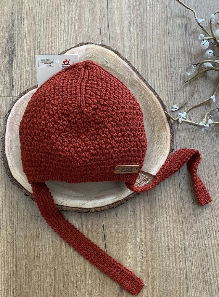 Unisex bonnet in merino wool color 952 Caldera