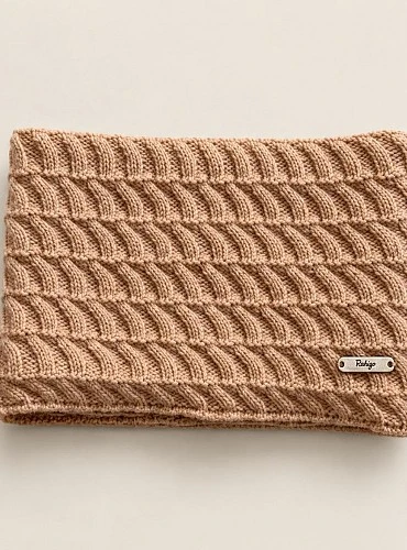 Unisex children's cable-knit neck warmer