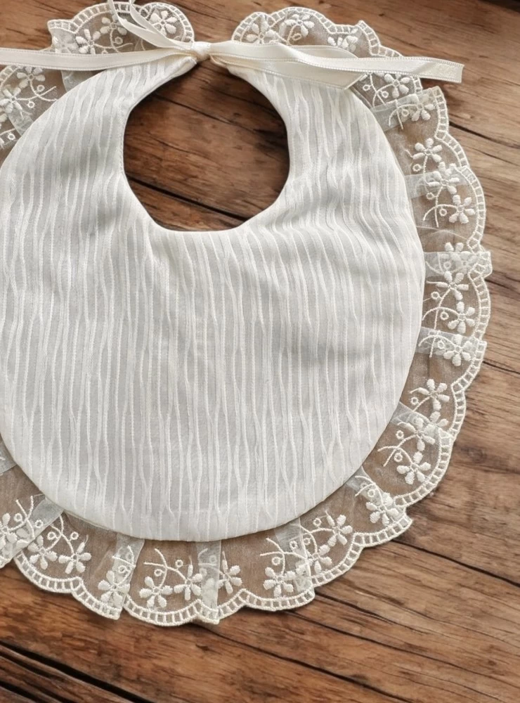 Unisex christening bib. Waves collection.