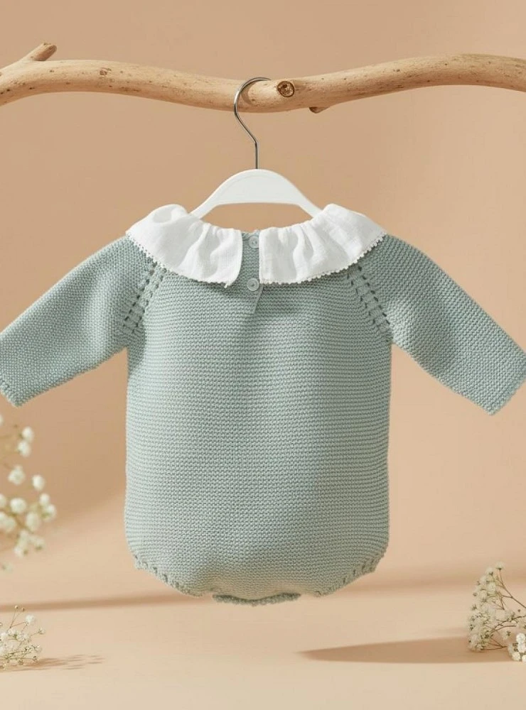 Unisex knitted baby romper with ruffled collar