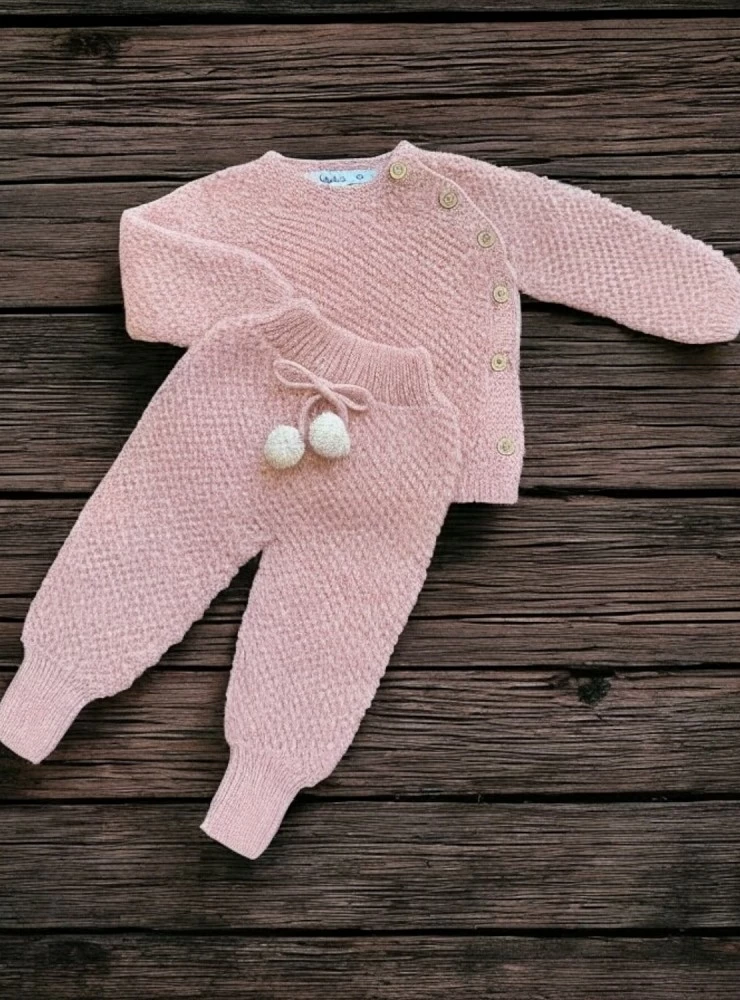 Unisex knitwear set from the Mistral collection