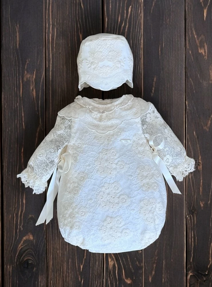 Unisex romper and bonnet set, lace collection