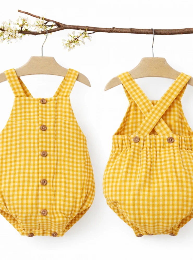 Unisex romper from the Vichy caramel collection