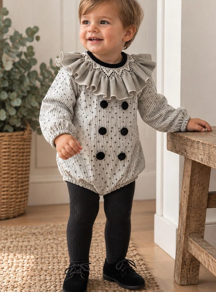 Unisex romper with detailed collar – Azabache Collection