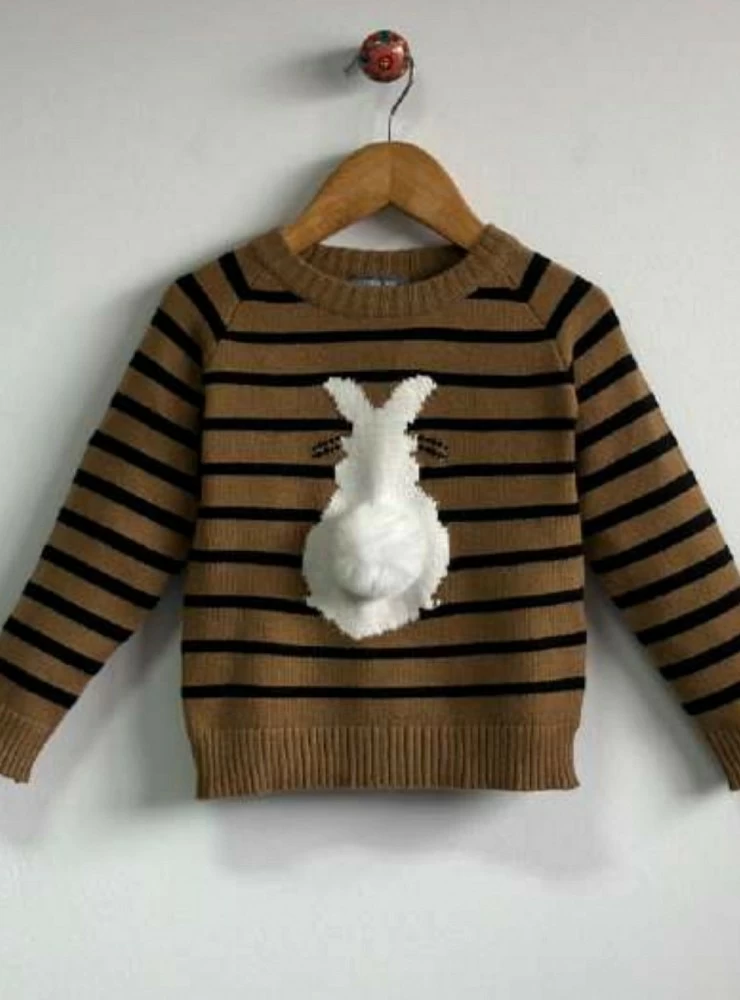 Unisex sweater from the Rabbit collection by Mon Petit Bonbon