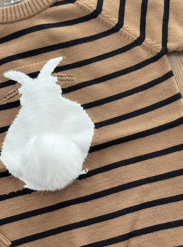 Unisex sweater from the Rabbit collection by Mon Petit Bonbon