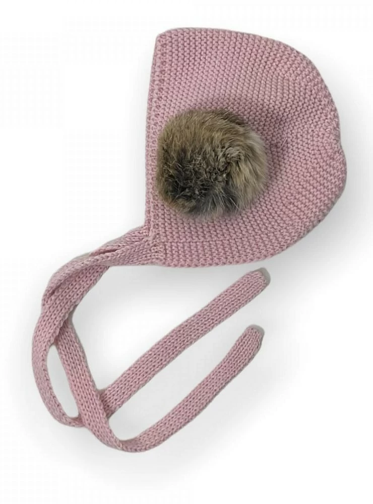 Unisex wool bonnet with natural fur pompom