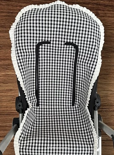 Universal mat with gingham check in two colors. Patri Collection