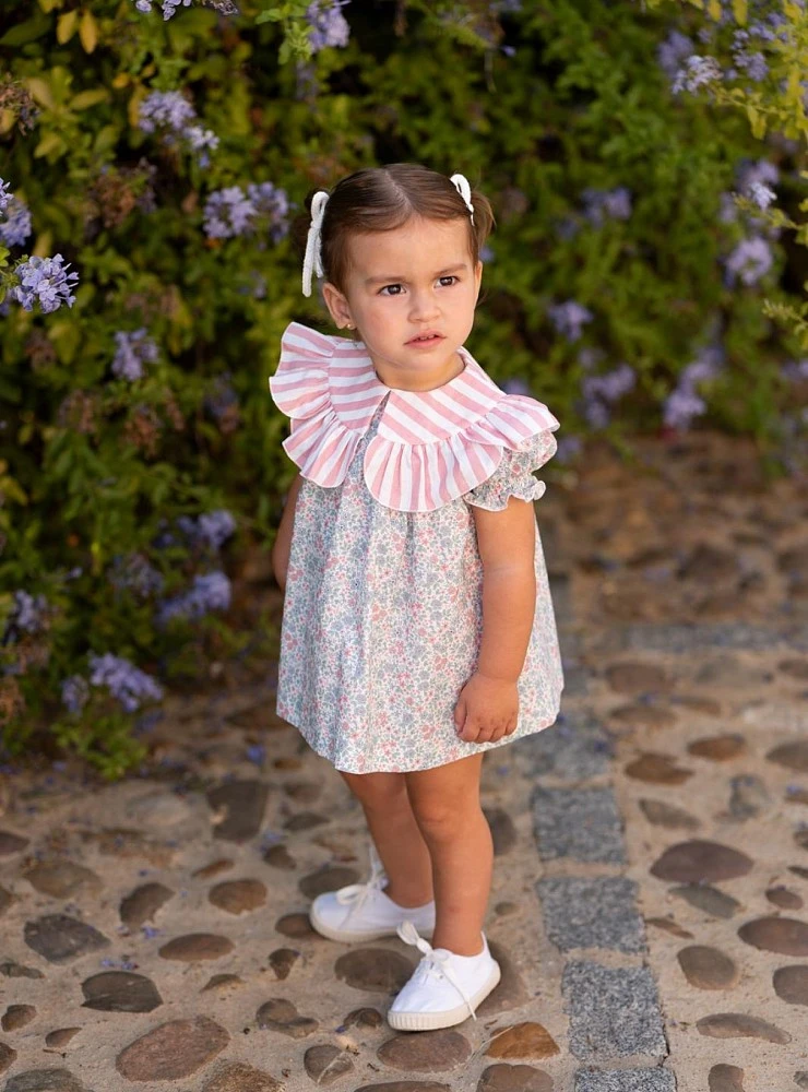 Vestido con cuellos liberty fresa