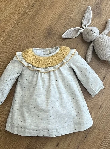 Vestido con estrellitas colección Caramelo de foque