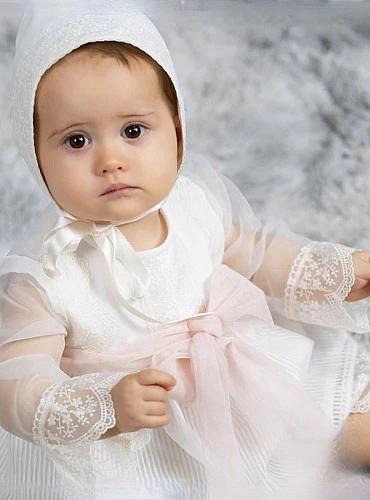 Vestido de ceremonia para bebé con braga y capota