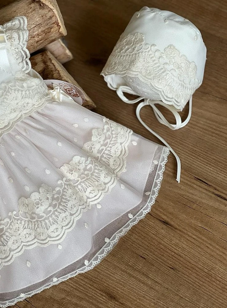 Vestido de ceremonia para bebé con braga y capota de tul