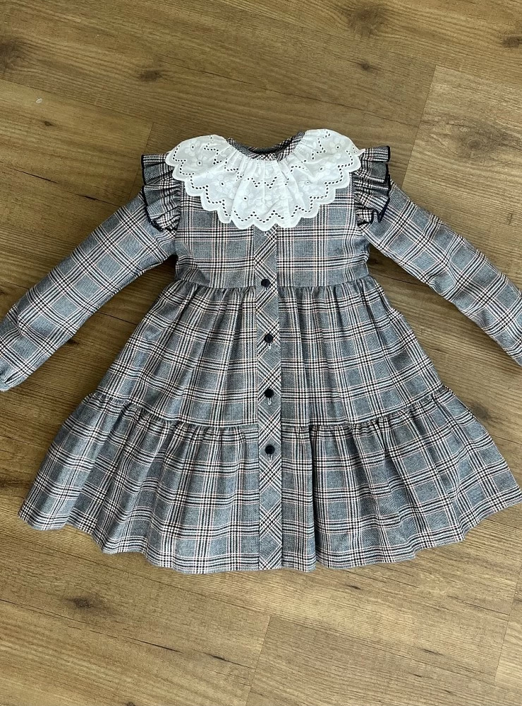 Vestido de cuadros Colección Gaviota de Mon Petit Bonbon