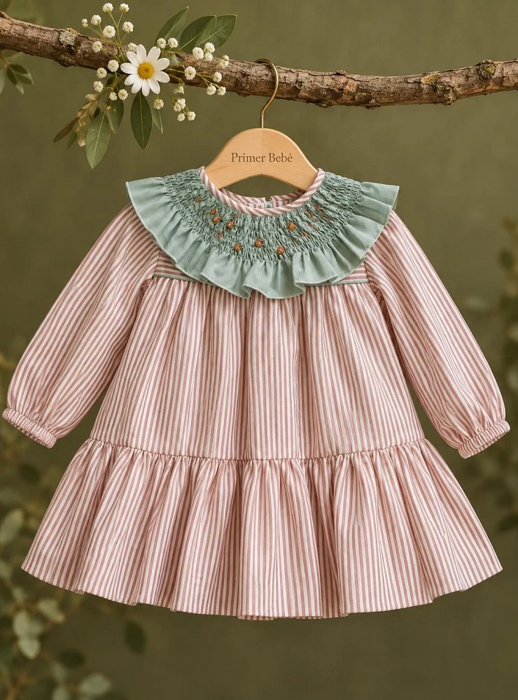 Vestido Niña de Rayas Rosa con Cuello Bordado Colección Mango by Copo