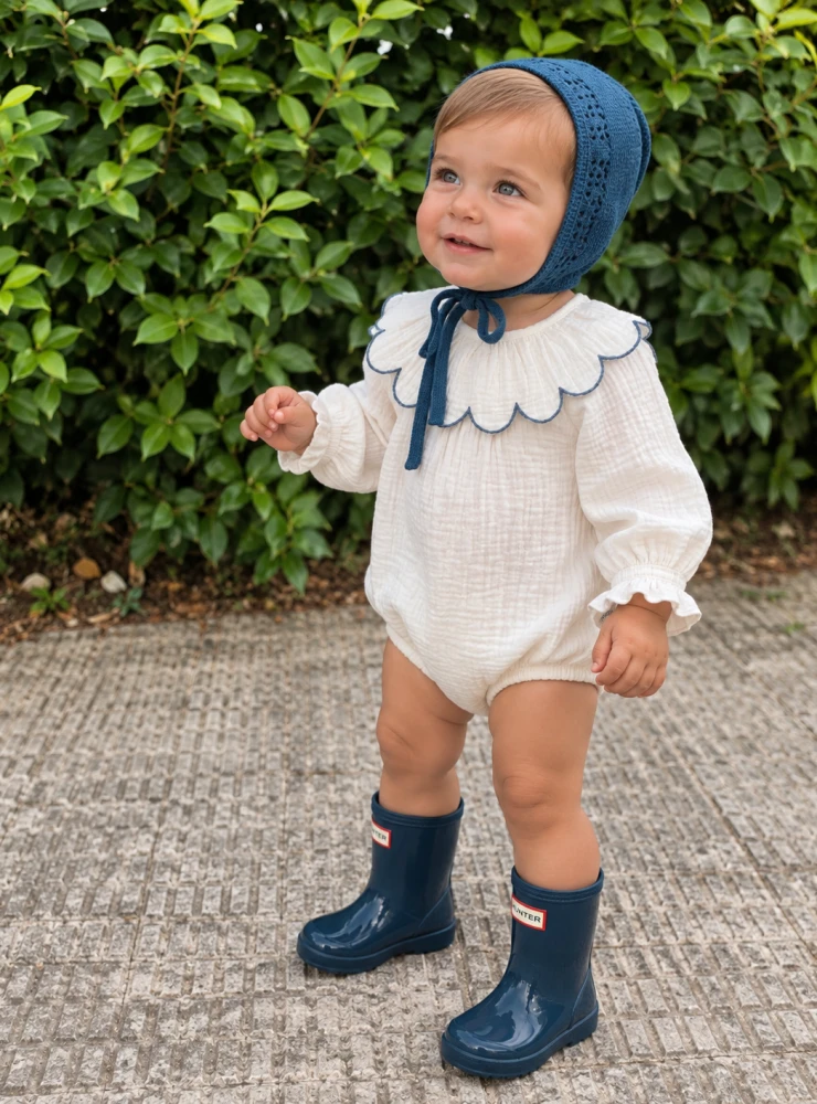 White and blue crinkle-cotton baby outfit with bonnet and bloomers