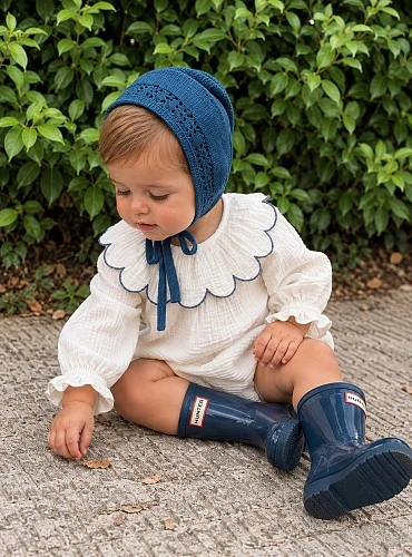 White and blue crinkle-cotton baby outfit with bonnet and bloomers