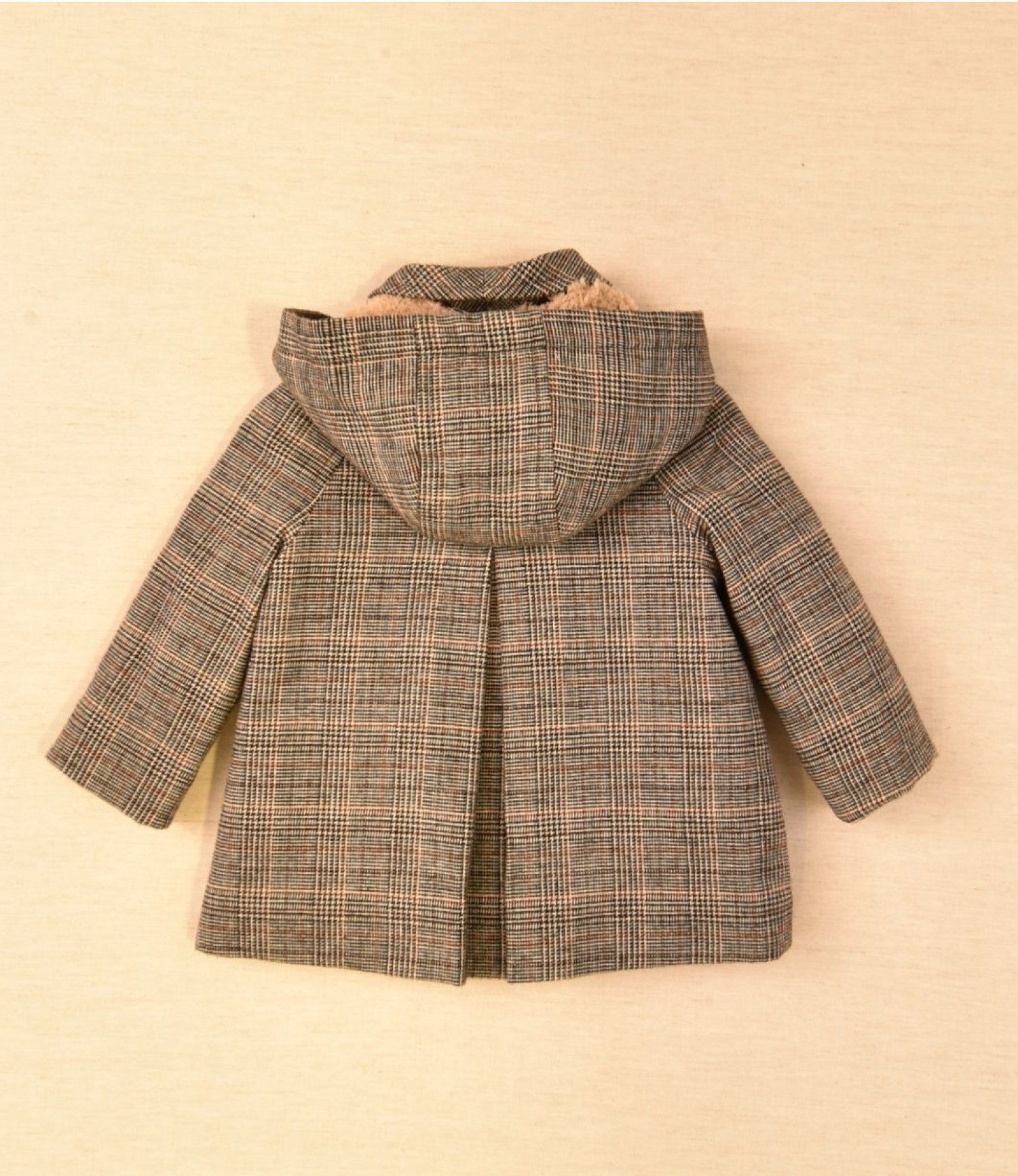 Abrigo tipo trenka de nino coleccion London de Jose Varon Lacasitadeblanca.es