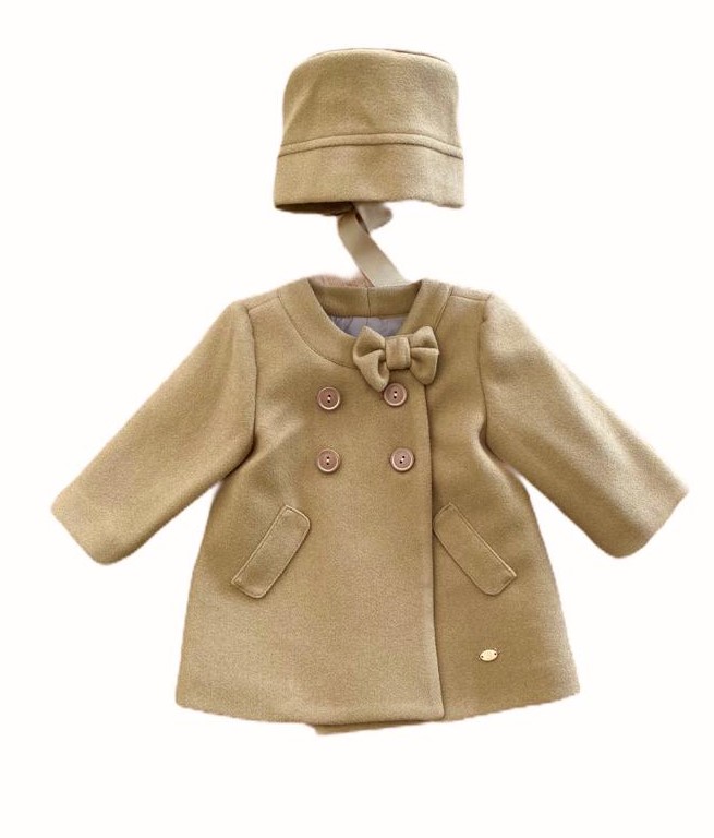 Conjunto para niña abrigo capota camel. | Lacasitadeblanca.es
