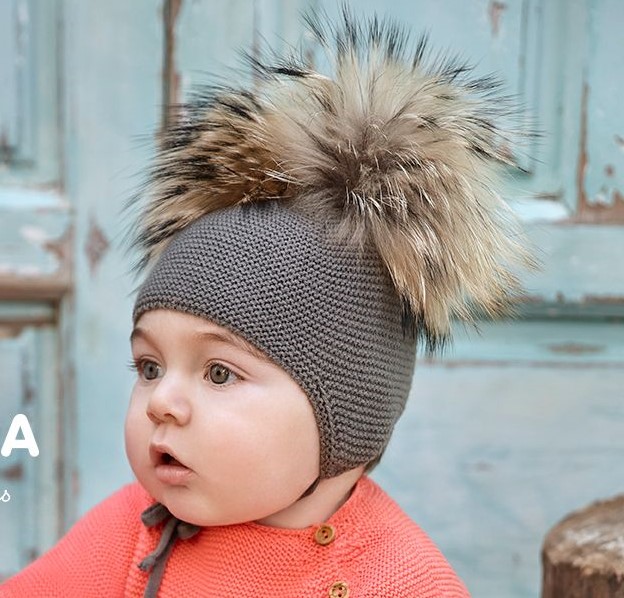 Gorrito unisex en punto con | Lacasitadeblanca.es